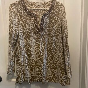 Madison light weight blouse